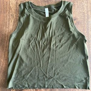 Lululemon top